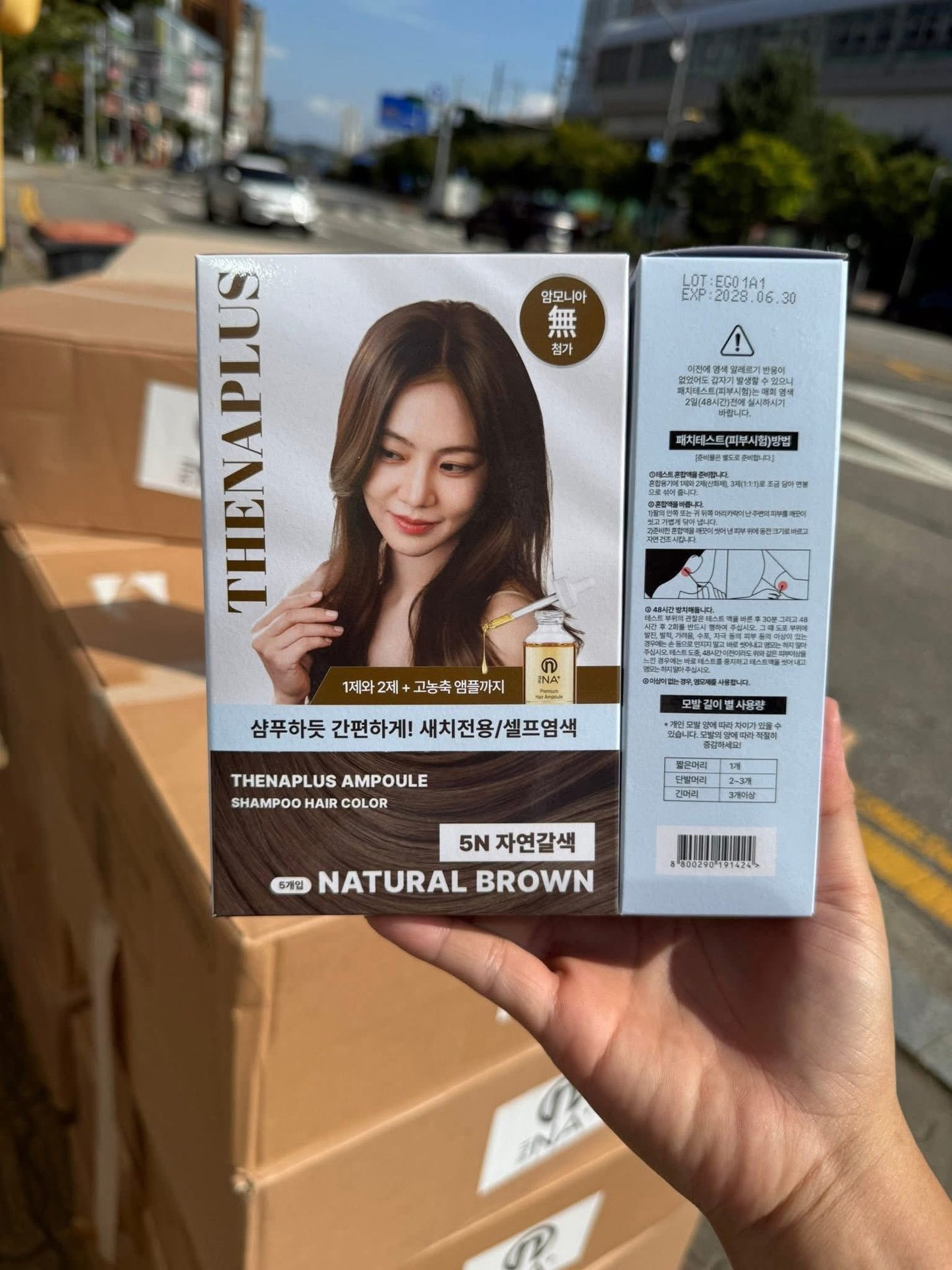 THE NA+ Dyeing Ampoule Shampoo